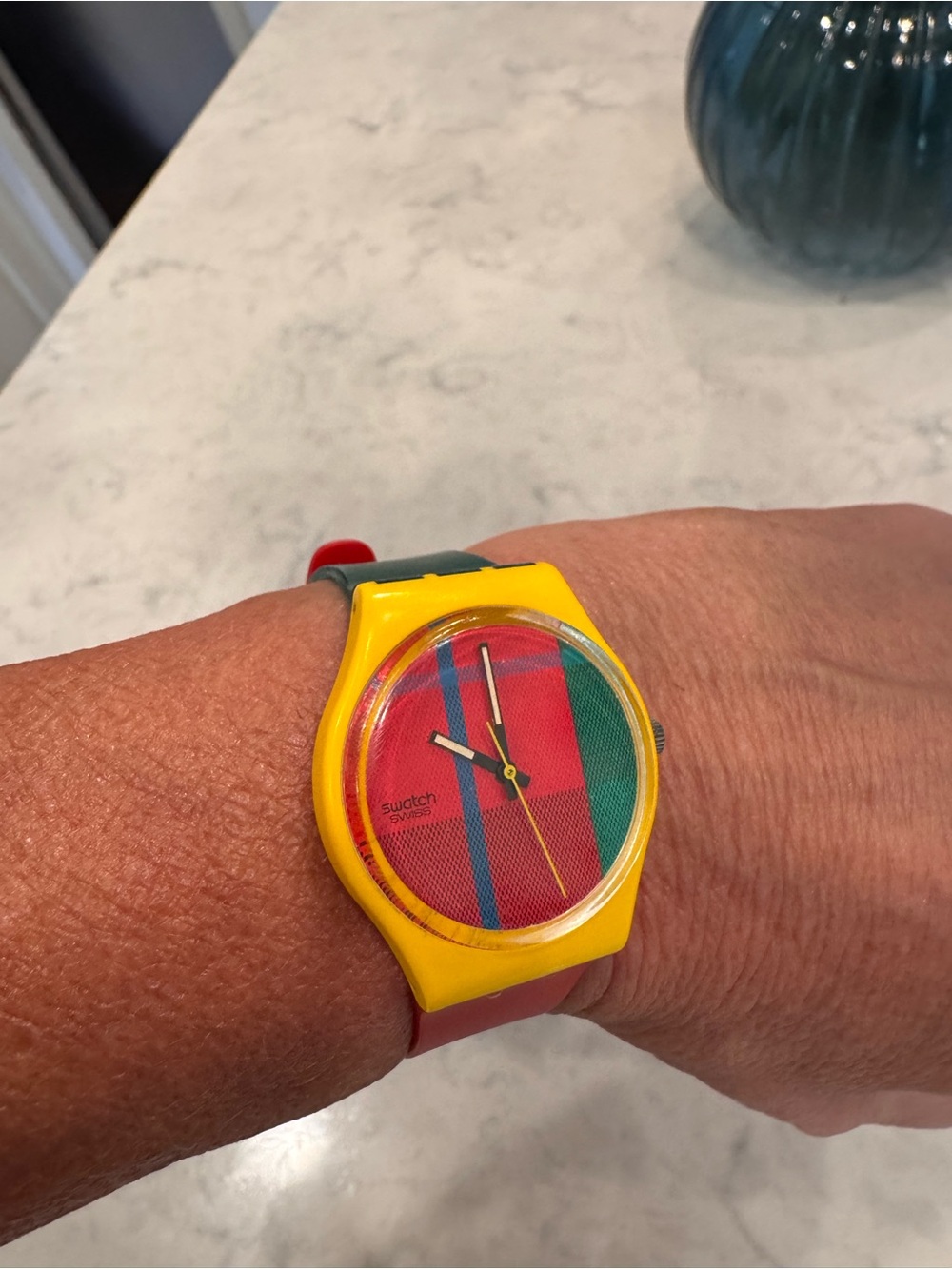 Vintage 1985 Swatch McGregor GJ100 Plaid Unisex Watch - Picture 4 of 11